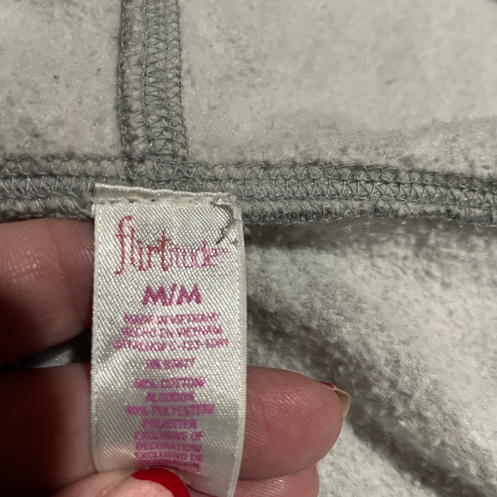 Hooded Robe - Picture 2 of 4